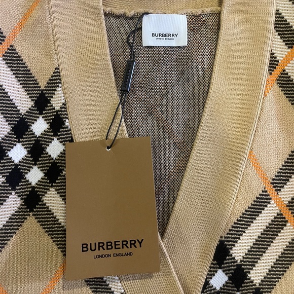 NWT Burberry Check Wool Blend Cardigan M Woman’s Retail $1350 - Picture 5 of 10